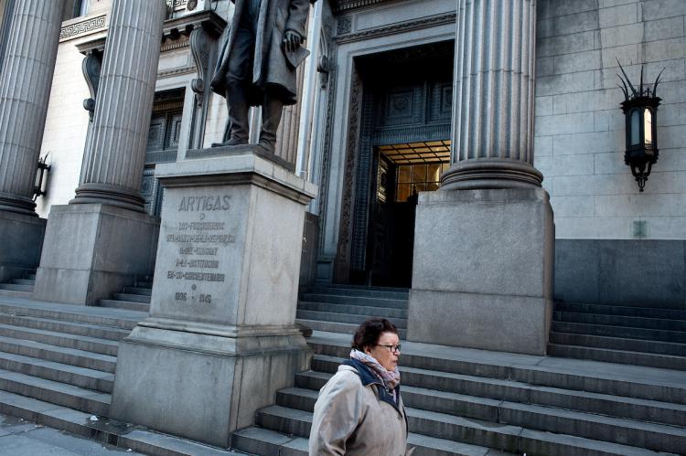 Casa central del Banco de la República (BROU) | Foto: Ricardo Antúnez  adhocFOTOS