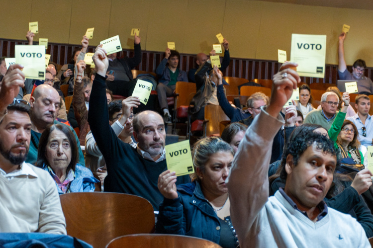 Votación en la Asamblea Nacional de Delegados | Fotos: Javier Pérez Seveso