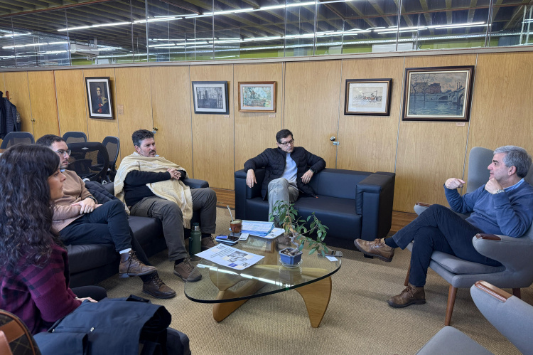 Delegación de AEBU en reunión con el intendente de Rivera.