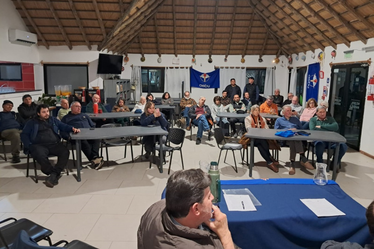 Firma del convenio entre AEBU y el CNPP | Foto: Gonzalo Pérez