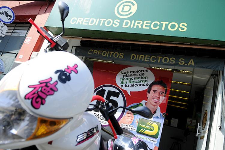 Administradora de crédito en Paso Molino (Montevideo) | Foto: Javier Calvelo / adhocFotos (archivo, 2014)