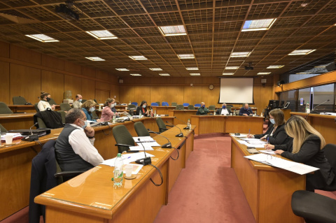 Delegación de AEBU, esta tarde, ante la Comisión de Hacienda de Diputados | Foto: Javier Pérez Seveso