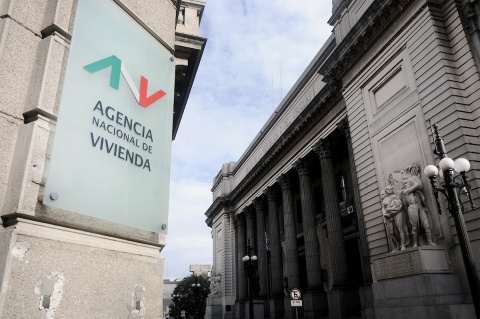 Agencia Nacional de Vivienda | Foto: Ricardo Antúnez / adhocFotos (Archivo, 2010)