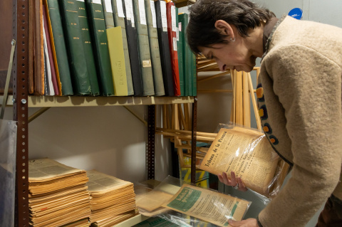 Andrea Moreni, encargada del Archivo Histórico de AEBU | Fotos: Javier Pérez Seveso