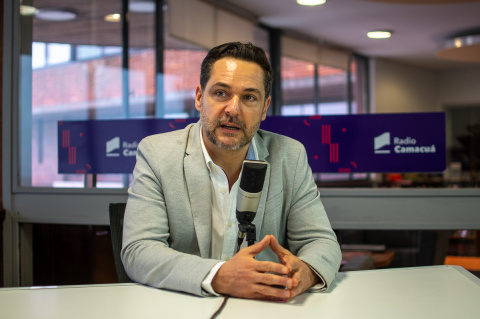 Emiliano Rojido en Radio Camacuá | Foto: Javier Pérez Seveso