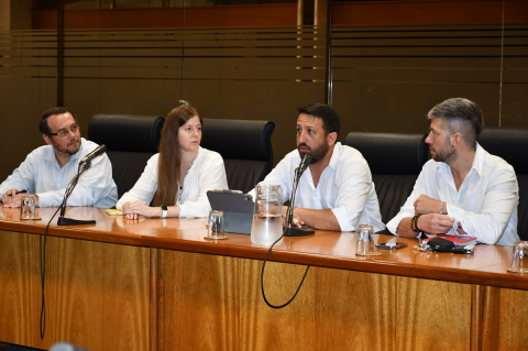 Reunión de AEBU con la Comisión de Legislación del Trabajo y Seguridad Social | Fotos: Ignacio Álvarez Vigna