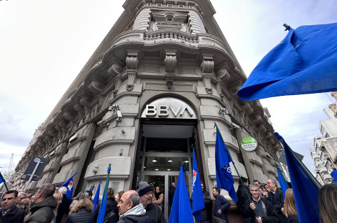 Movilización de AEBU,  miércoles 1° de noviembre de 2023. FOTO: Irene Rügnitz