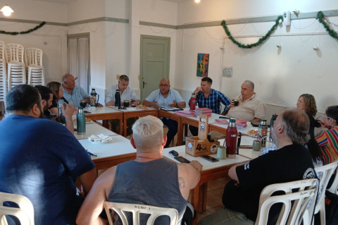 Secretariado Ejecutivo sesionando en local de AEBU Maldonado.