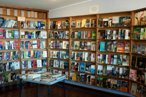 Biblioteca de AEBU | Foto: Ricardo Antúnez / adhocFOTOS (Archivo, 2011)