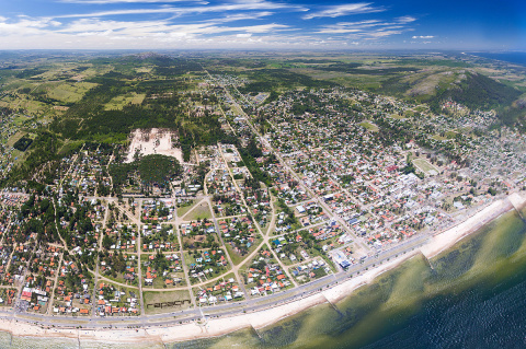Imagen aérea del Parque Vacacional Piriápolis de AEBU | Foto: Bruno Drone