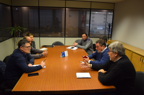 Reunión de dirigentes de AEBU con referentes de las ollas populares | Fotos: Ignacio Álvarez Vigna